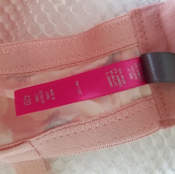 NWOT Vince Camuto Full Figure Tshirt Bra with Comfort Straps  Floral Size 42D - Picture 5 of 5